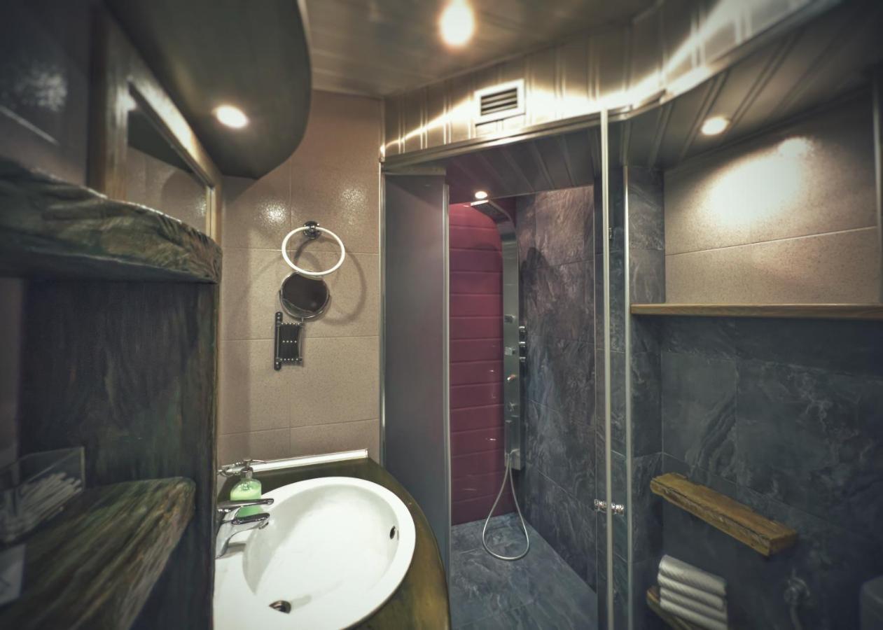 Тhe Bohemian Lodge-Entire House With Sauna Велико-Тырново Экстерьер фото